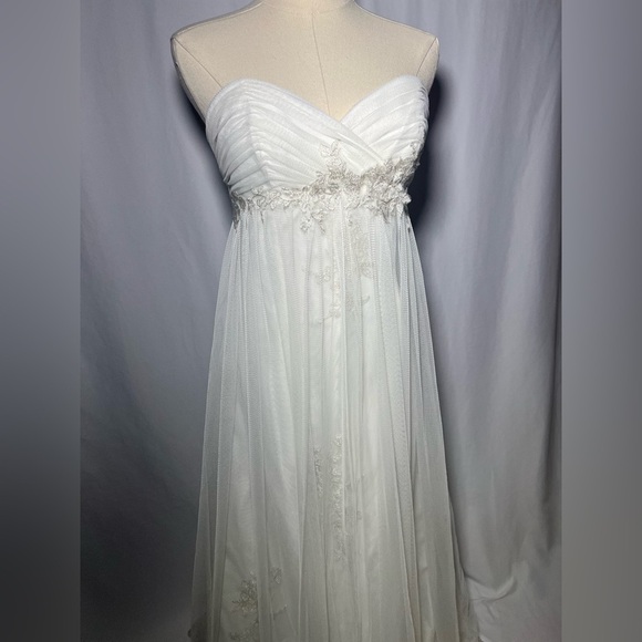 WTOO by Watters Marguerite Wedding Dress | 8 - Picture 11 of 12